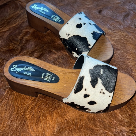 Seychelles Cow Print Sandals - Picture 2 of 5